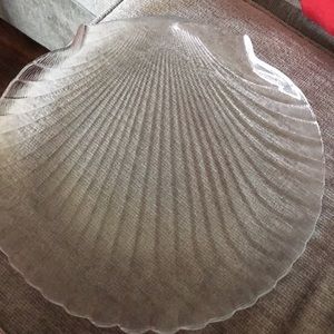 Pretty Glass Scallop Shell Platter